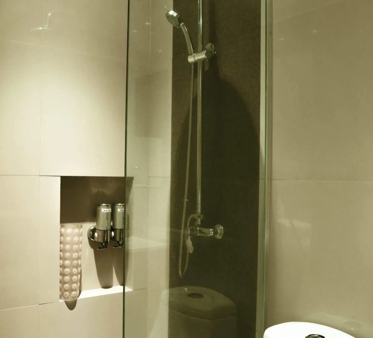 **  Ritz Hotel Angeles Philippines